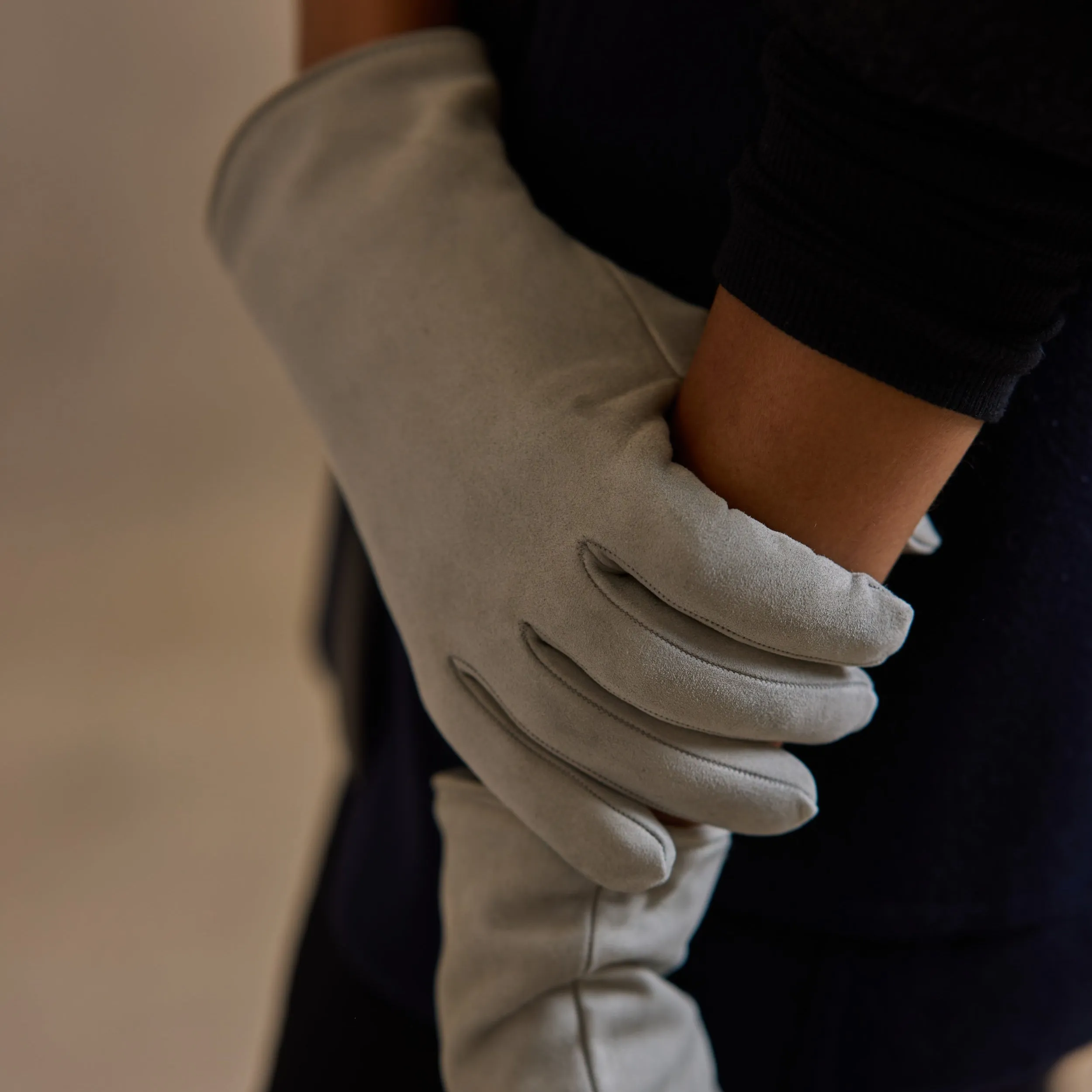 Babe 24 in Pale Grey