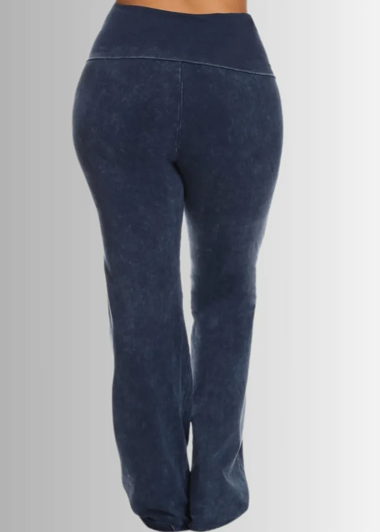 Bootcut Mineral Washed Jeggings in Plus Size