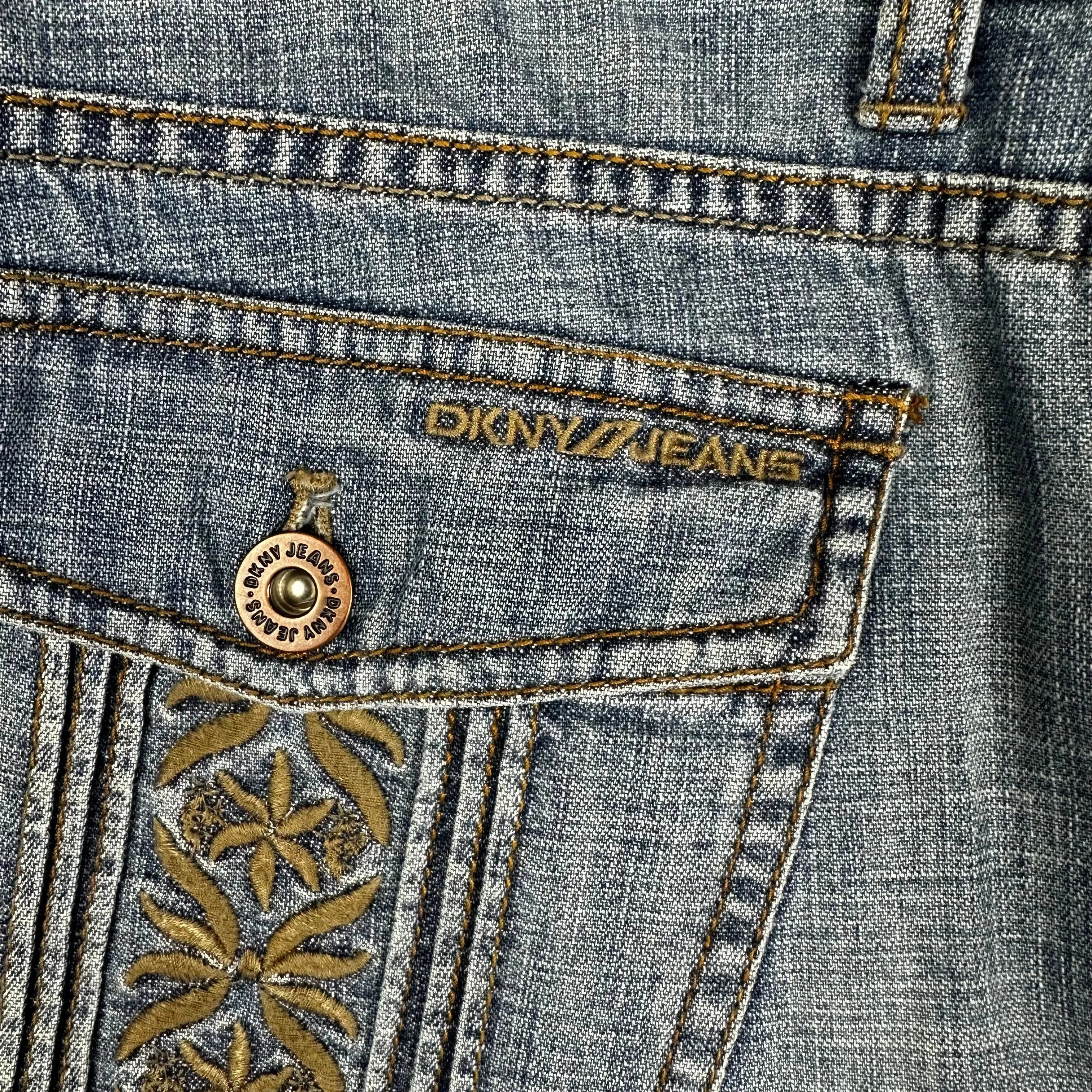 DKNY 'SOHO ' Wide Leg Bootcut Denim Jeans- Size 12