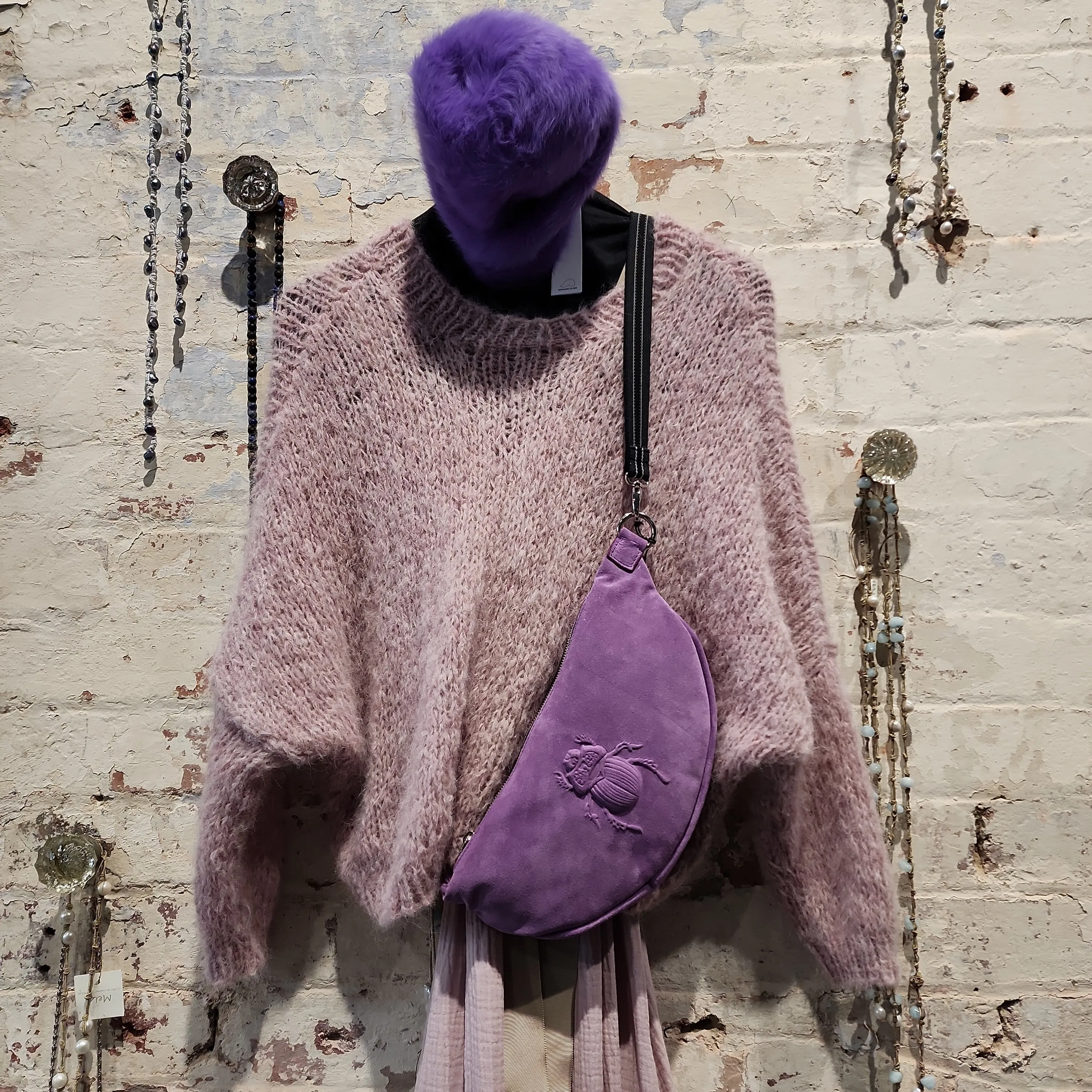 Hand knit batwing sweater V neck (Alpaca) - Lilac