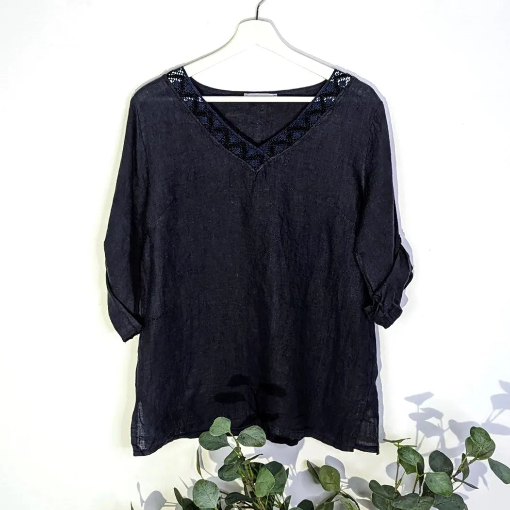 Linen top with crochet lace v neckline and 3/4 sleeves (S-M)