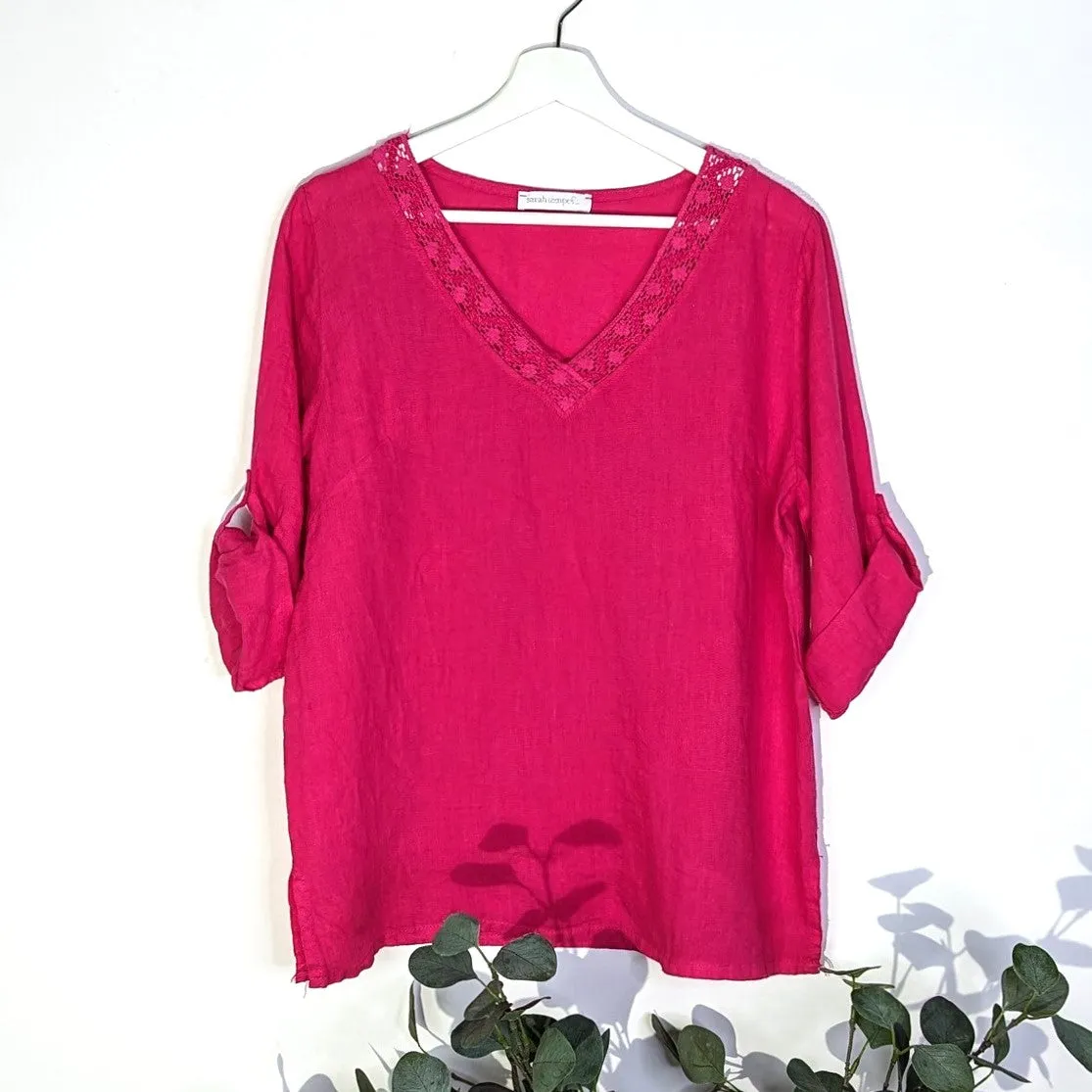 Linen top with crochet lace v neckline and 3/4 sleeves (S-M)